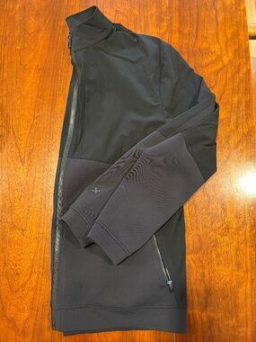 Lululemon NWOT Sojourn Jacket XL NWOT